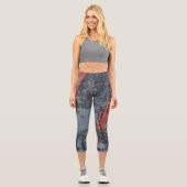 Sonnenlicht auf schneebedeckten Bergen Capri Leggings (Vorderseite)