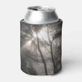 Sonnenlicht durch Bäume dunkles Wald Dosenkühler (Kanne Vorderseite)