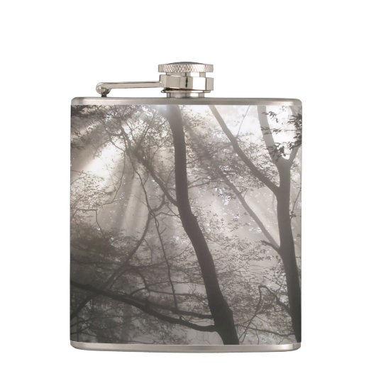 Sonnenlicht durch Bäume dunkles Wald Flachmann (Vorderseite)