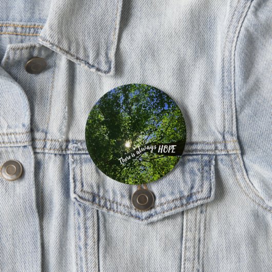Sonnenlicht durch Bäume positive Inspiration Hoffn Button (Beispiel)