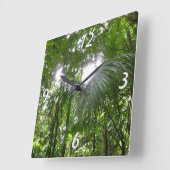 Sonnenlicht durch Regenwaldkanopie tropisches Grün Quadratische Wanduhr (Winkel)