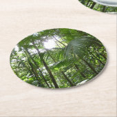 Sonnenlicht durch Regenwaldkanopie tropisches Grün Runder Pappuntersetzer (Angewinkelt)