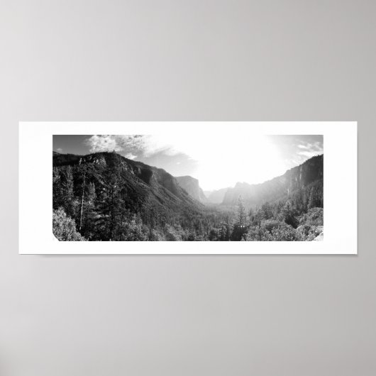 Sonnenlicht im Tal Panorama Schwarz-Weiß Poster (Vorne)