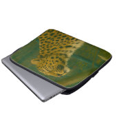 Sonnenlicht - Ruhender Leopard im Waldlicht Laptopschutzhülle (Vorne Knopf)