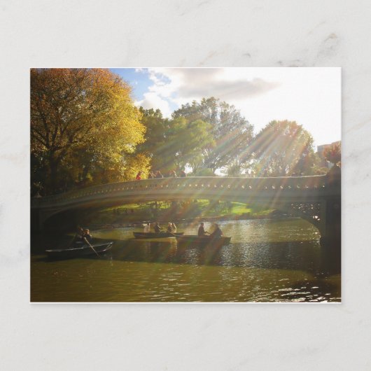Sonnenlicht und Boote, Bow Bridge, Central Park Postkarte (Vorderseite)