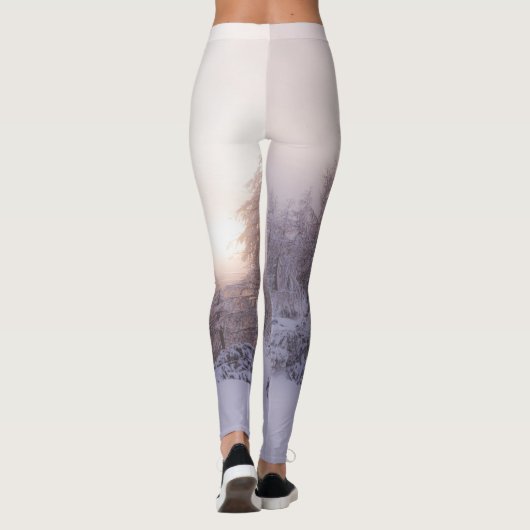 Sonnenlicht und Fichtenwald Leggings (Rückseite)