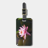 Sonnenlicht Wasserlilie Rosa Blumengarten Gepäckanhänger (Vorderseite vertikal)