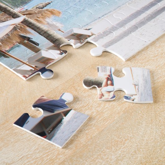 Sonnenliegen am Strand in der Nähe der Pitons in S Puzzle (Seite)