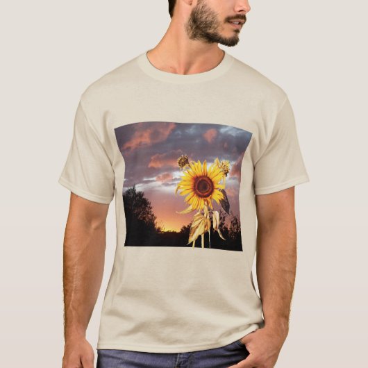SONNENLIEGEN UND SOMMERSONNENANSCHLUSS MIT PINKSCH T-Shirt (Vorderseite)