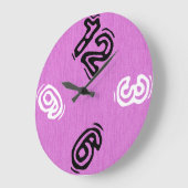 Sonnennummer mit Lila Holzkörner Große Wanduhr (Winkel)