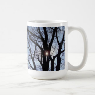 Sonnenschein durch Baum-Tasse Kaffeetasse