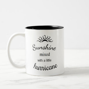 Sonnenschein gemischt mit einer kleinen zweifarbige tasse