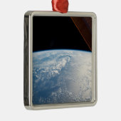 Sonnenschein in den Gewässern des Pazifiks Ornament Aus Metall (Rechts)