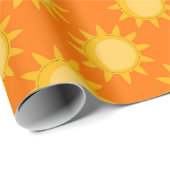 Sonnenschein-Sonnenmuster-Design auf Orange Geschenkpapier (Rolleneckpunkt)