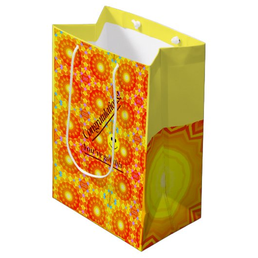 Sonnenschein-Spaß-Feier Mittlere Geschenktüte (Vorderseite Schrägansicht)