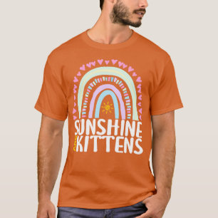 Sonnenschein und Kätzchen Niedliches Regenbogenges T-Shirt