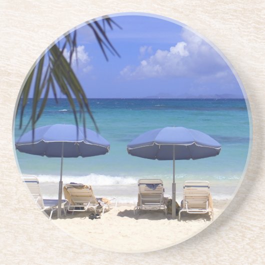 Sonnenschirme am Strand, St. Maarten, Karibik Sandstein Untersetzer (Vorne)
