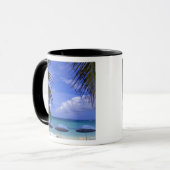 Sonnenschirme am Strand, St. Maarten, Karibik Tasse (Vorderseite Links)