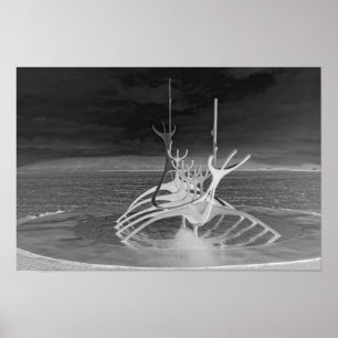 Sonnensegler-Skulptur, Island, Reverse S/W Poster