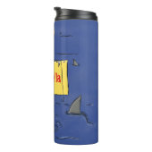 Sonnensevogel umkreist von Haifischen Cartoon Thermosbecher (Nach rechts gedreht)