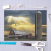 Sonnenstrahlen, die nach einem Sturm auf roten Bar Seidenpapier (Handwerk)