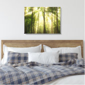 Sonnenstrahlen durch Treetops Leinwanddruck (Insitu (Schlafzimmer))