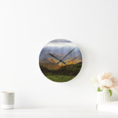 Sonnenstrahlen über den Shirakami-Sanchi-Bergen Runde Wanduhr (Zuhause)