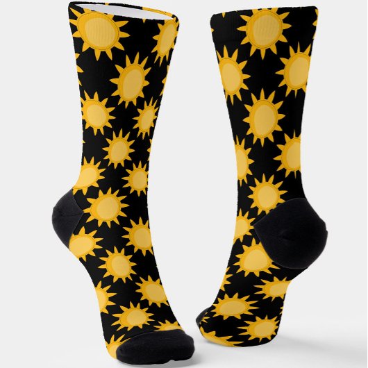 Sonnenstrahlung auf schwarzem Muster Socken