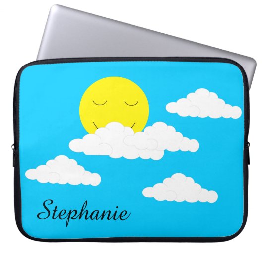 Sonnentag und Wolken: Laptopschutzhülle (Vorderseite)