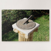 Sonnenuhr im Garten Puzzle (Horizontal)