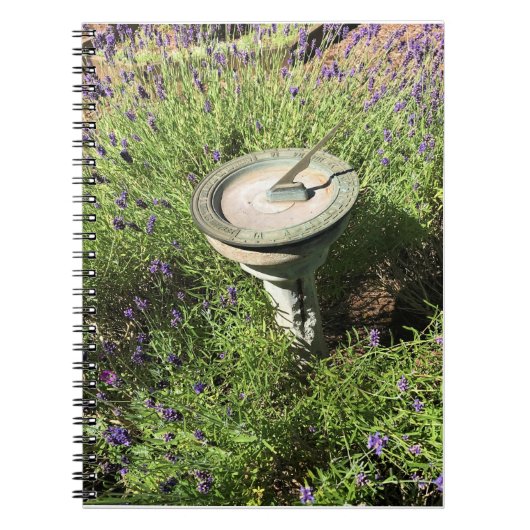 Sonnenuhr in Lavendel Notizblock (Vorderseite)