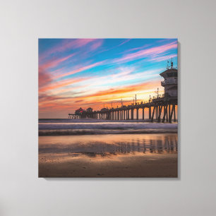 Sonnenuntergang am Huntington Beach Pier in Kalifo Leinwanddruck
