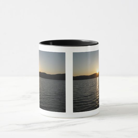 Sonnenuntergang am Onota See: Horizontal Tasse (Zentrum)