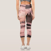 Sonnenuntergang am schwarzen Sandstrand Reynisfjar Capri Leggings (Rückseite)