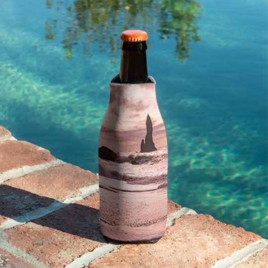 Sonnenuntergang am schwarzen Sandstrand Reynisfjar Flaschenkühler (In Situ Pool)