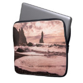 Sonnenuntergang am schwarzen Sandstrand Reynisfjar Laptopschutzhülle (Vorderseite Links)