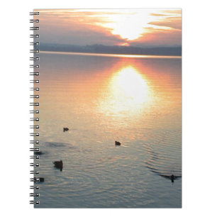Sonnenuntergang am See mit Enten Notizblock