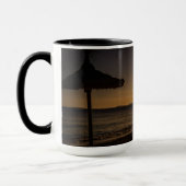 Sonnenuntergang am Strand, Mallorca, Spanien Tasse (Links)