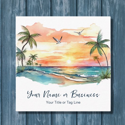 Sonnenuntergang am Strand mit tropischer Palme Quadratische Visitenkarte