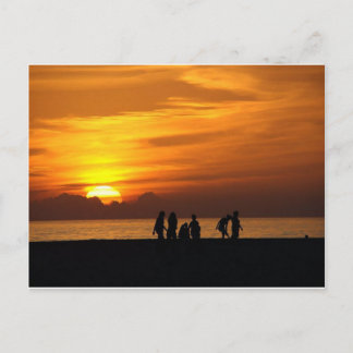 Sonnenuntergang am Strand Postkarte