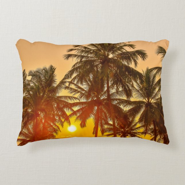 Sonnenuntergang am Strand von Sri Lanka Dekokissen (Vorderseite)