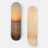 Sonnenuntergang auf dem Meer, Glühen auf dem Wasse Skateboard (Vorderseite)