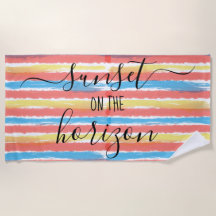 Sonnenuntergang auf den Wasserfarbenstreifen des H