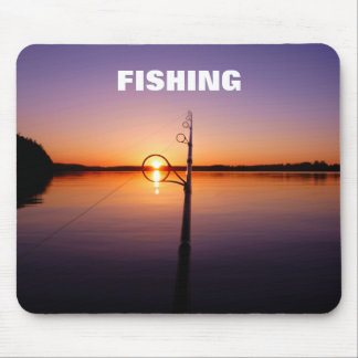 Sonnenuntergang auf einem See, der durch eine Ange Mousepad