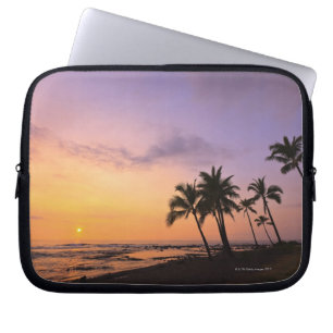 Sonnenuntergang auf Kahaluu Bucht in Kona, Hawaii Laptopschutzhülle