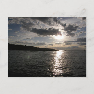 Sonnenuntergang auf Wasser Postkarte