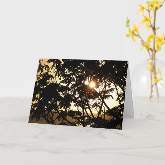 Sonnenuntergang durch Bäume I Tropische Fotografie Karte (Gelbe Blume)