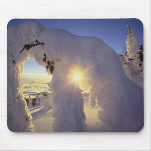 Sonnenuntergang durch die Schneegassen im Großen  Mousepad