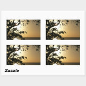 Sonnenuntergang durch die Tropenfotografie der Bäu Rechteckiger Aufkleber (Blatt)