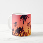 Sonnenuntergang durch tropische Bäume Kaffeetasse (Vorderseite Links)